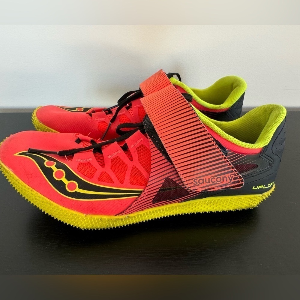 Saucony Uplift HJ 2 Men’s Size 9 Spike Track Cleats Running Shoe Viz Red/Citron - Picture 3 of 6